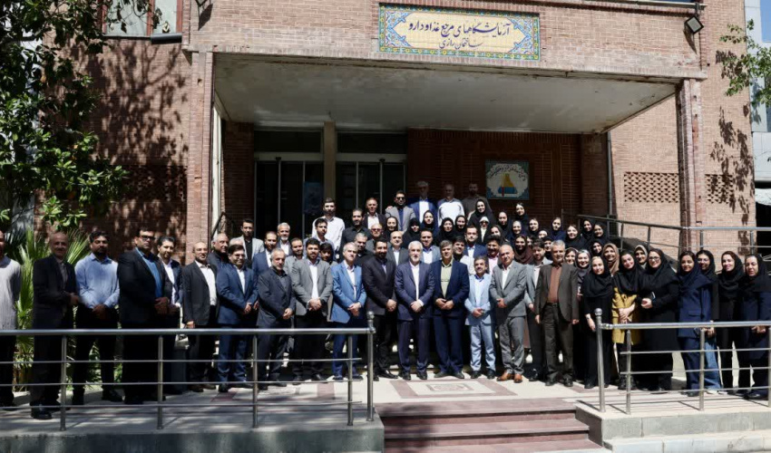 گردهمایی رابطین عمومی سراسر کشور باحضور ریاست محترم سازمان غذا ودارو  ومدیران و کارشناسان این سازمان و رابطین عمومی سراسر کشور